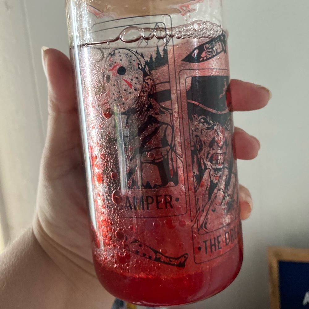 Blood drip 16 oz